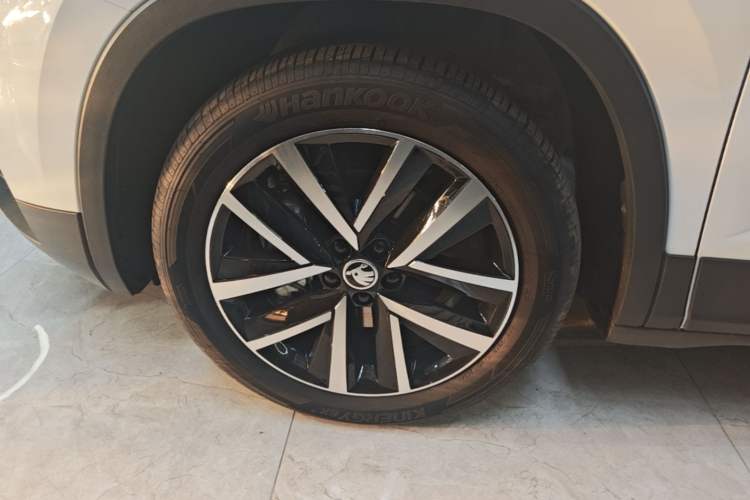 Used Skoda Kamiq 2025 1.5L Automatic Comfort Edition Exterior 4