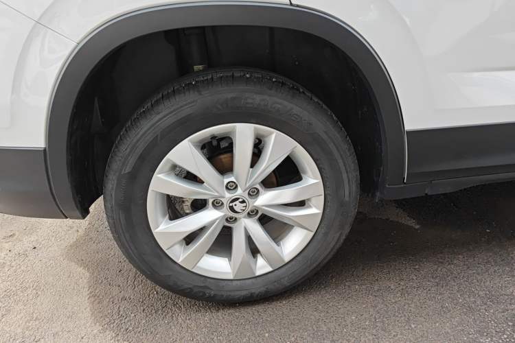 Used Skoda Kamiq 2025 1.5L Automatic Performance Edition Exterior 5