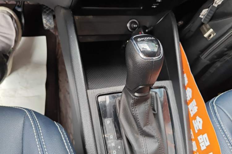 Used Skoda Kamiq 2025 1.5L Automatic Performance Edition Gear Lever