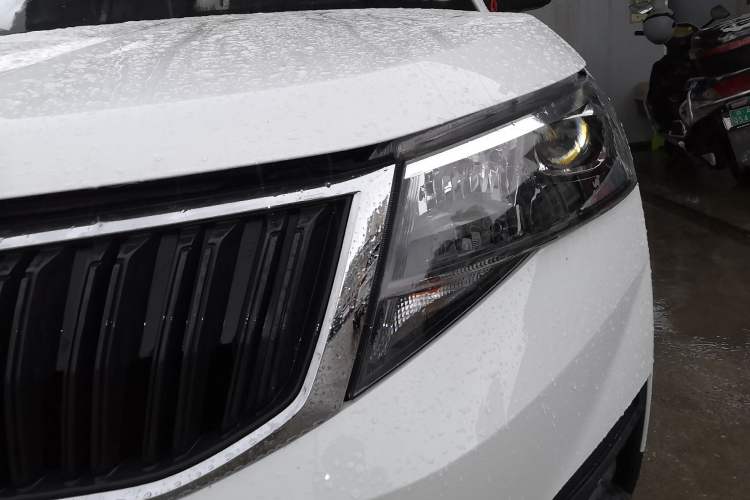 Used Skoda Kamiq 2025 1.5L Automatic Performance Edition Left Front Headlight