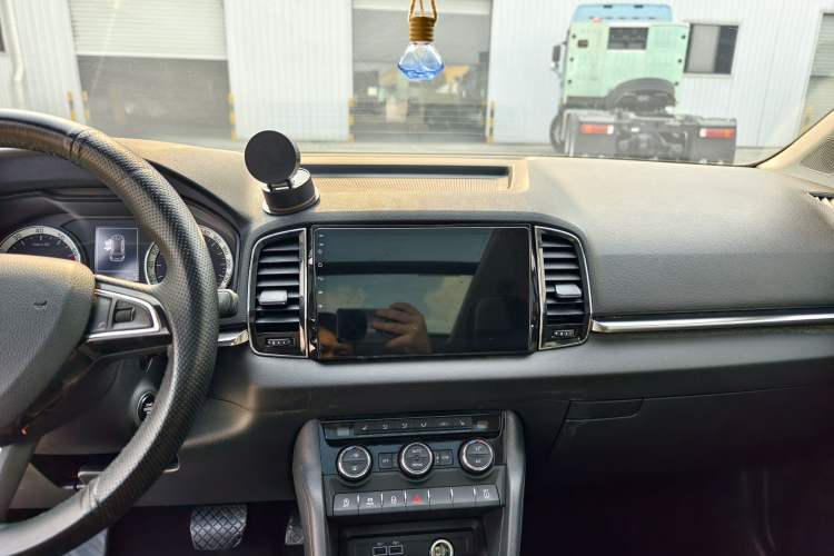 Used Skoda Karoq 2018 TSI280 Luxury Edition China V Standard Interior 3