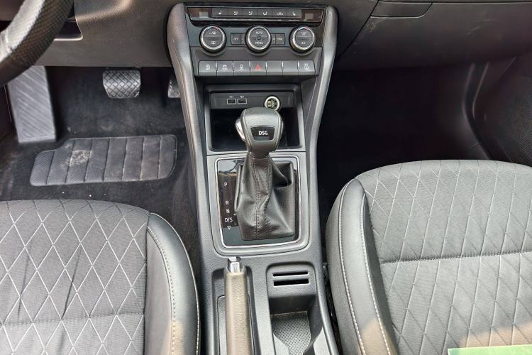 Used Skoda Karoq 2018 TSI280 Luxury Edition China V Standard Interior 4