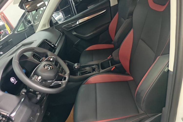 Used Skoda Karoq 2023 TSI280 Luxury Edition Left Front Seat