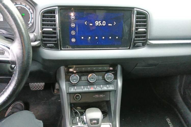 Used Skoda Karoq 2019 TSI280 SmartDrive Luxury Edition China VI standard Audio And AC Panel