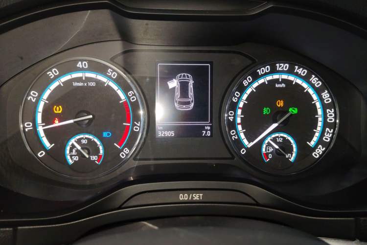 Used Skoda Karoq 2019 TSI280 SmartDrive Luxury Edition China VI standard Instrument Cluster