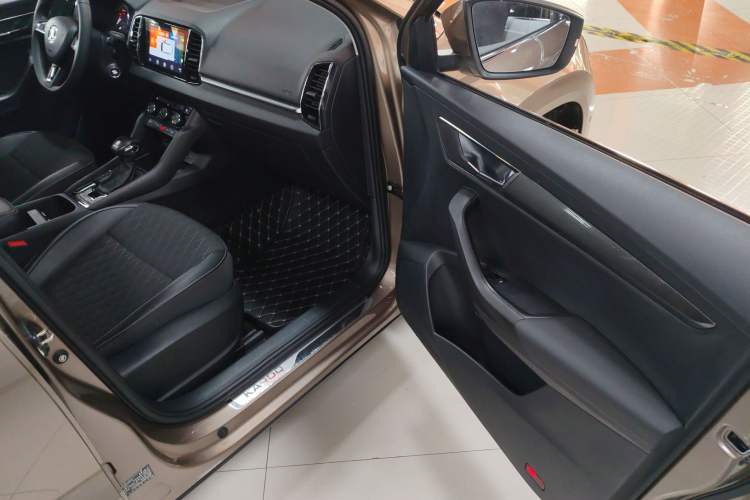 Used Skoda Karoq 2019 TSI280 SmartDrive Luxury Edition China VI standard Right Front Door Interior