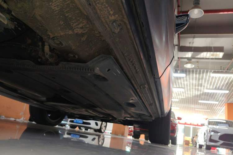 Used Skoda Karoq 2019 TSI280 SmartDrive Luxury Edition China VI standard Right Side Sill
