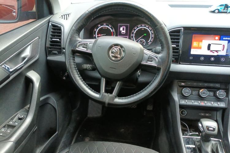 Used Skoda Karoq 2019 TSI280 SmartDrive Luxury Edition China VI standard Steering Wheel
