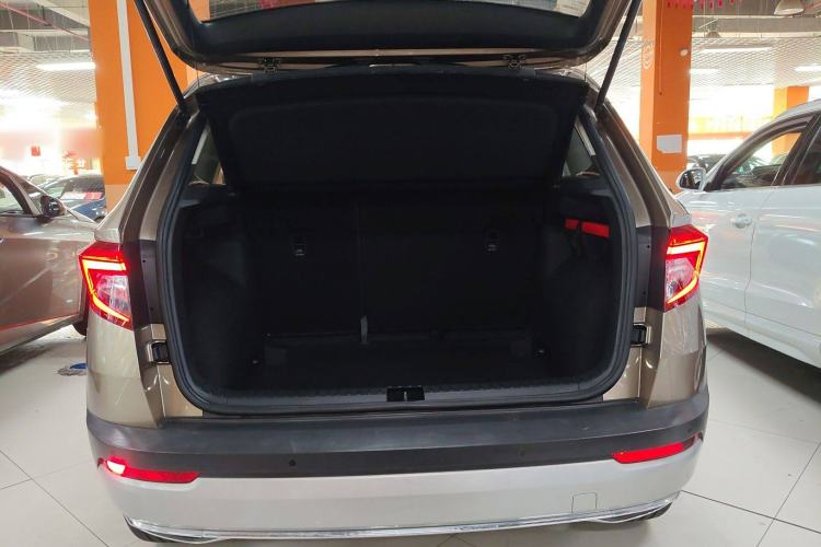 Used Skoda Karoq 2019 TSI280 SmartDrive Luxury Edition China VI standard Trunk