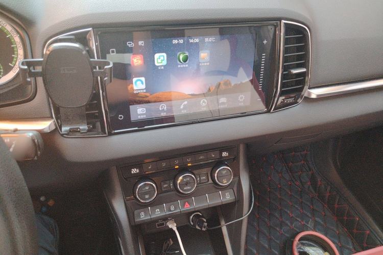 Used Skoda Karoq 2018 TSI280 Luxury Edition China V Standard Audio And AC Panel