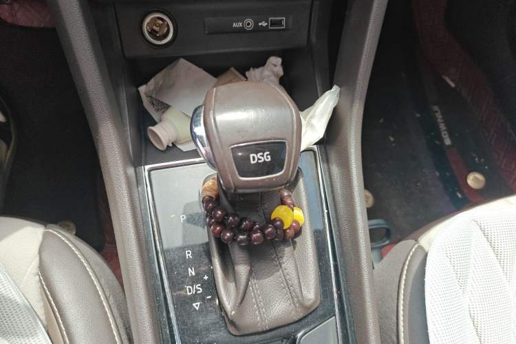 Used Skoda Karoq 2018 TSI280 Flagship Edition China V Standard Gear Lever