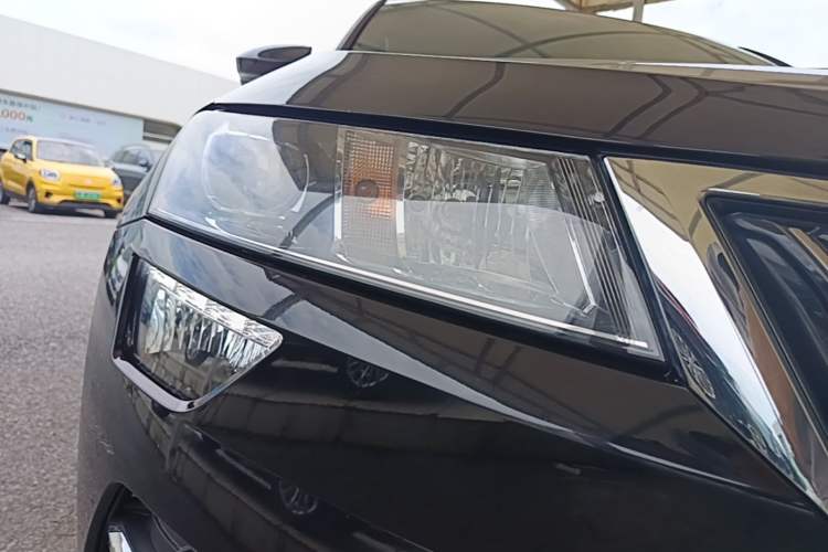 Used Skoda Karoq 2018 TSI280 Luxury Edition China V Standard Right Front Headlight