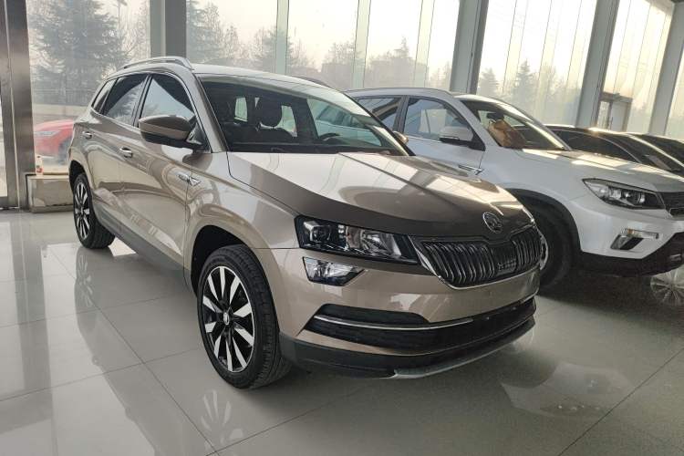 Used Skoda Karoq 2018 TSI280 Luxury Edition China V Standard Front Right 45 Deg