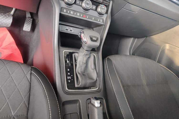 Used Skoda Karoq 2018 TSI280 Luxury Edition China V Standard Gear Lever