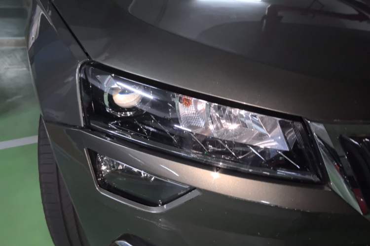 Used Skoda Karoq 2018 TSI280 Luxury Edition China V Standard Right Front Headlight