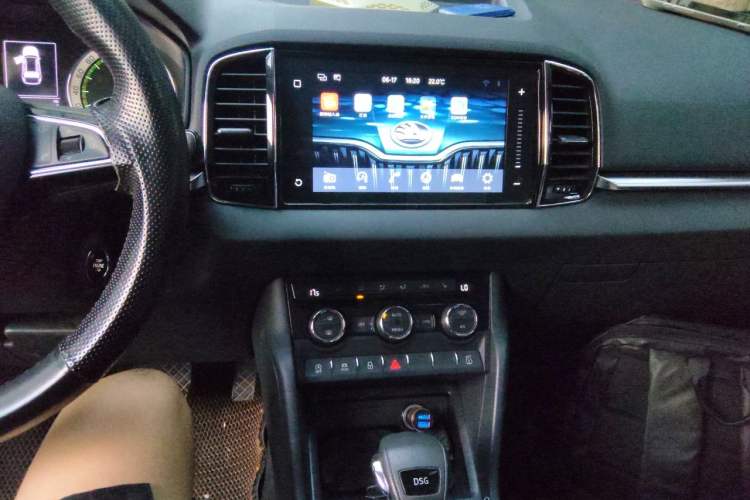 Used Skoda Karoq 2018 TSI280 Luxury Edition China VI Standard Audio And AC Panel