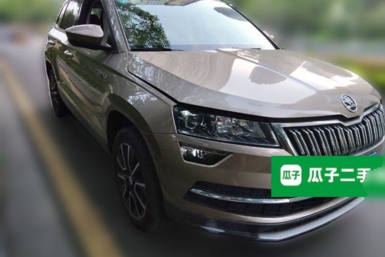 Used Skoda Karoq 2018 TSI280 Luxury Edition China VI Standard Front Right 45 Deg
