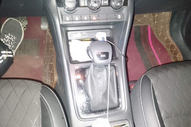 Used Skoda Karoq 2018 TSI280 Luxury Edition China V Standard Gear Lever
