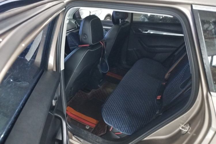 Used Skoda Karoq 2018 TSI280 Flagship Edition China V Standard Left Rear Seat