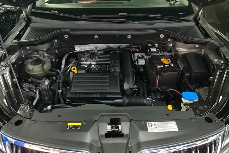 Used Skoda Karoq 2018 TSI280 Luxury Edition China V Standard Engine Bay