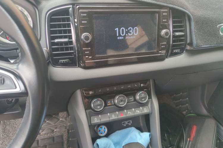 Used Skoda Karoq 2018 TSI280 Flagship Edition China V Standard Audio And AC Panel