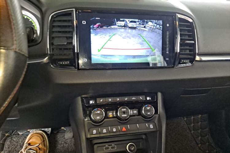 Used Skoda Karoq 2018 TSI280 Luxury Edition China V Standard Audio And AC Panel