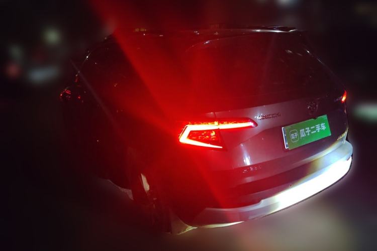 Used Skoda Karoq 2018 TSI230 Standard Edition Exterior 3