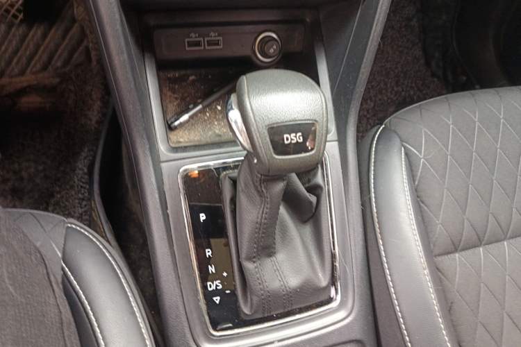 Used Skoda Karoq 2018 TSI280 Luxury Edition China V Standard Gear Lever