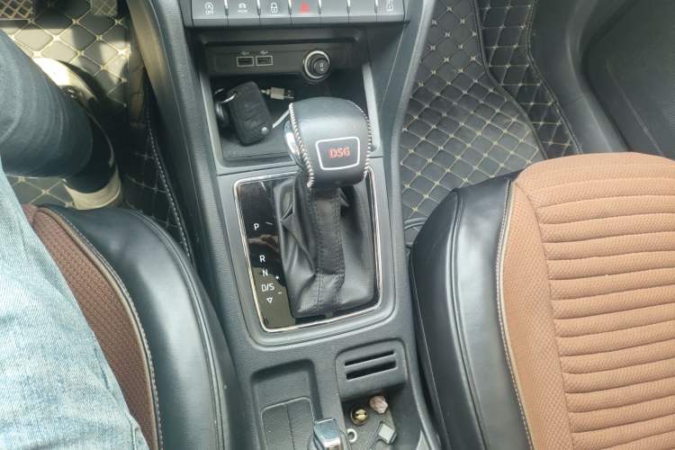 Used Skoda Karoq 2018 TSI280 Luxury Edition China V Standard Gear Lever