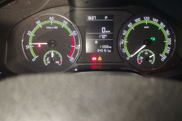 Used Skoda Karoq 2018 TSI230 Standard Edition Odometer Close Up