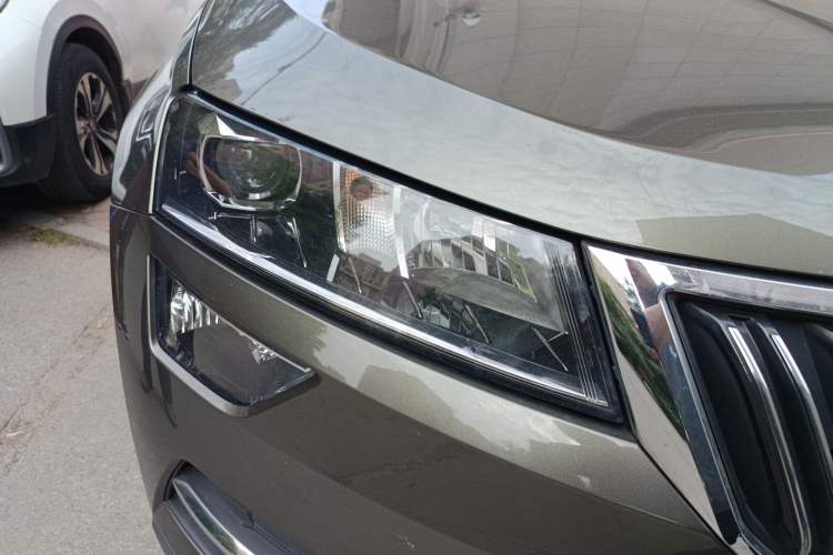 Used Skoda Karoq 2018 TSI280 Luxury Edition China V Standard Right Front Headlight