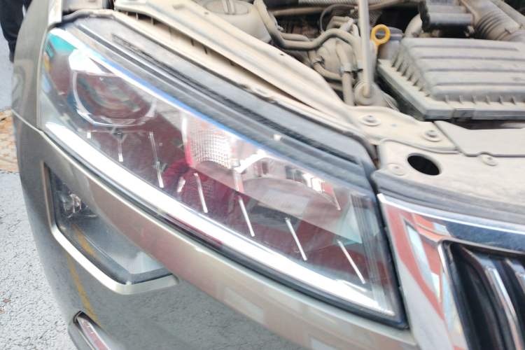Used Skoda Karoq 2018 TSI280 Luxury Edition China V Standard Right Front Headlight
