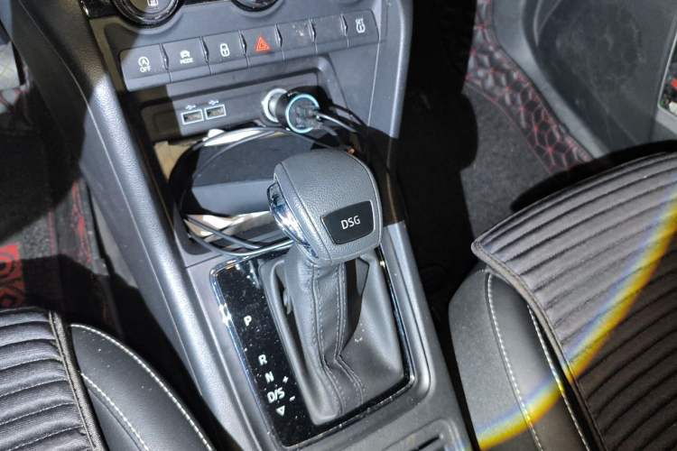 Used Skoda Karoq 2018 TSI280 Luxury Edition China V Standard Gear Lever