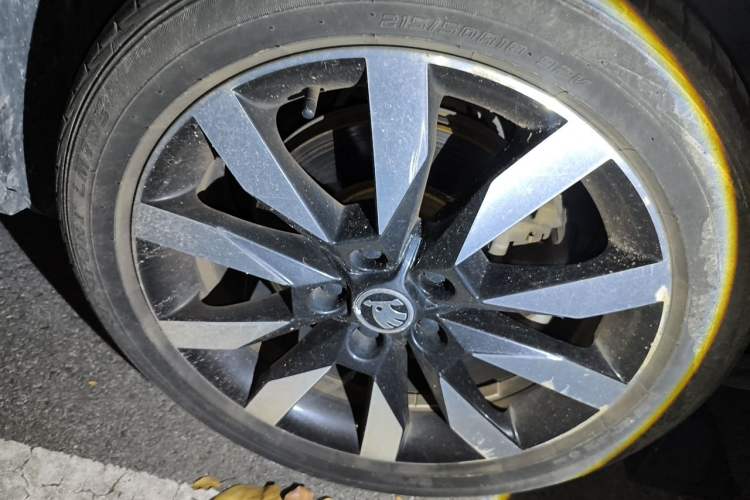 Used Skoda Karoq 2018 TSI280 Luxury Edition China V Standard Right Front Wheel Hub