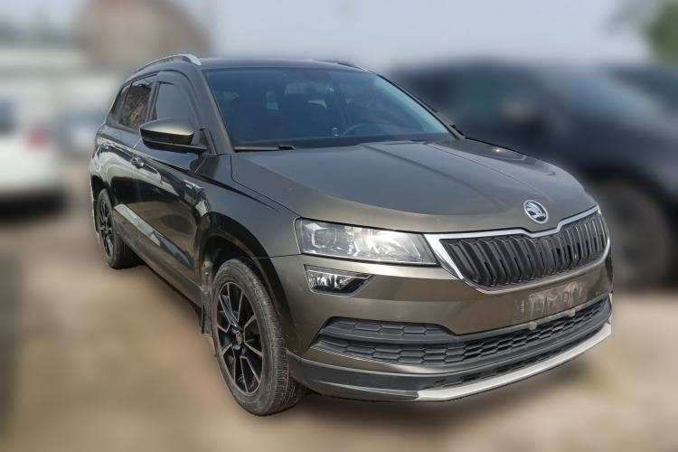 Used Skoda Karoq 2018 TSI280 Comfort Edition China VI Front Right 45 Deg