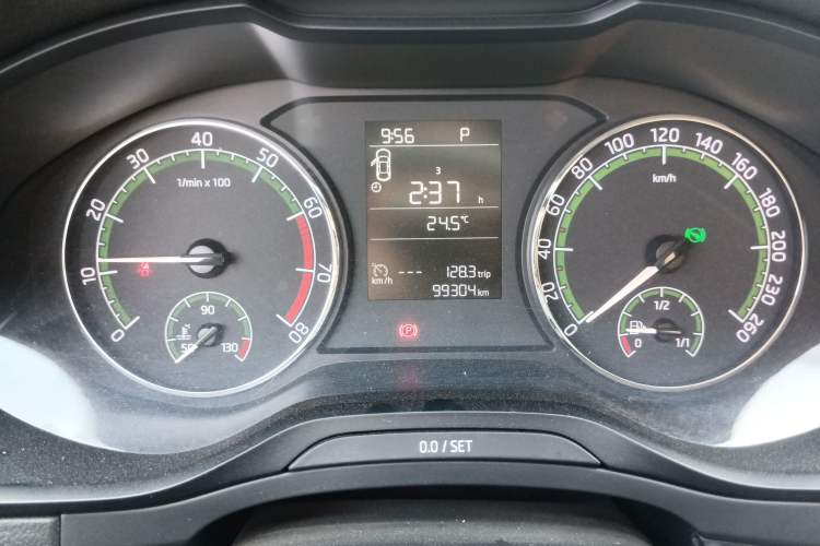 Used Skoda Karoq 2018 TSI280 Comfort Edition China VI Instrument Cluster