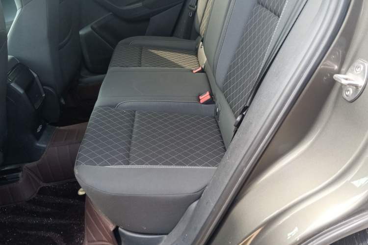 Used Skoda Karoq 2018 TSI280 Comfort Edition China VI Left Rear Seat