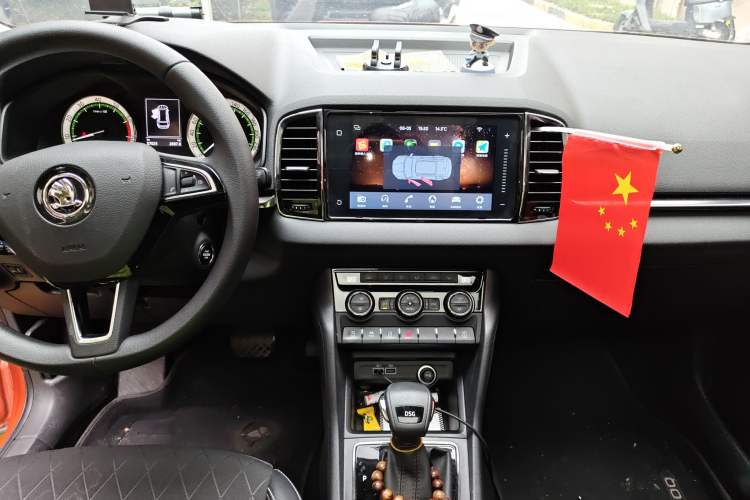Used Skoda Karoq 2018 TSI280 Luxury Edition China V Standard Audio And AC Panel