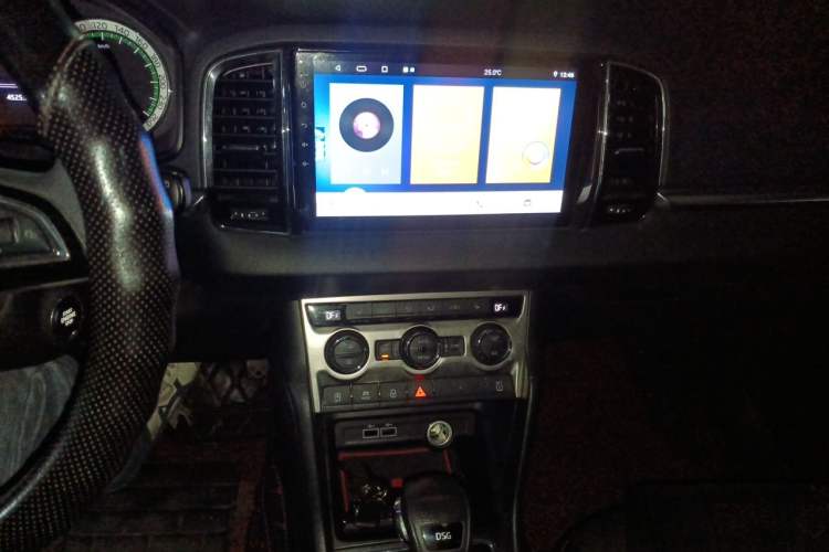 Used Skoda Karoq 2018 TSI280 Comfort Edition China V Standard Audio And AC Panel