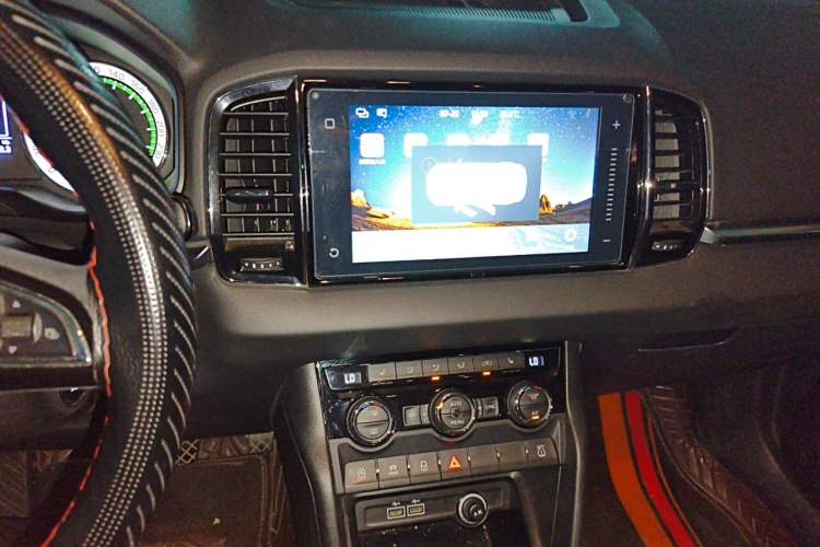 Used Skoda Karoq 2018 TSI280 Luxury Edition China V Standard Audio And AC Panel