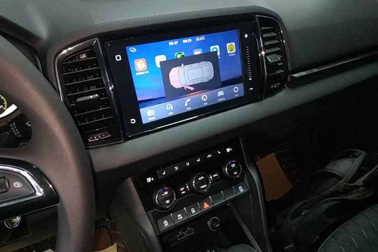 Used Skoda Karoq 2018 TSI280 Luxury Edition China V Standard Audio And AC Panel