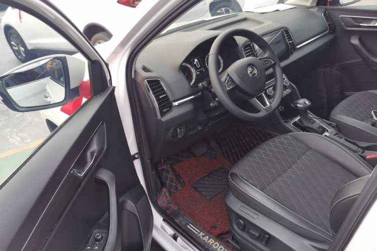 Used Skoda Karoq 2018 TSI280 Luxury Edition China V Standard Driver Seat