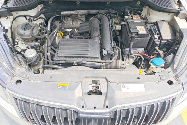 Used Skoda Karoq 2018 TSI280 Luxury Edition China VI Standard Engine Bay