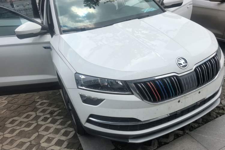 Used Skoda Karoq 2018 TSI280 Luxury Edition China V Standard Front Right 45 Deg
