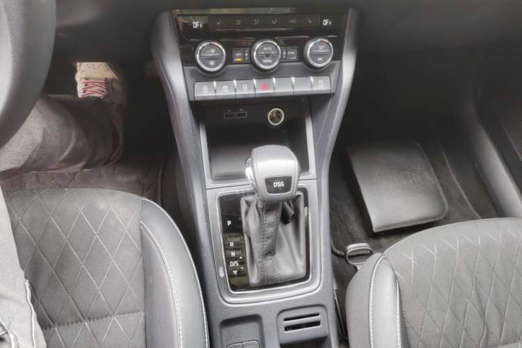 Used Skoda Karoq 2018 TSI280 Luxury Edition China V Standard Gear Lever