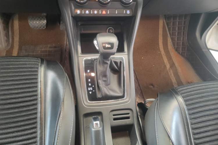 Used Skoda Karoq 2018 TSI280 Luxury Edition China V Standard Gear Lever