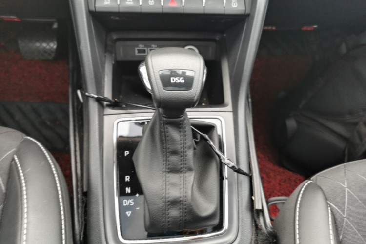 Used Skoda Karoq 2018 TSI280 Luxury Edition China V Standard Gear Lever