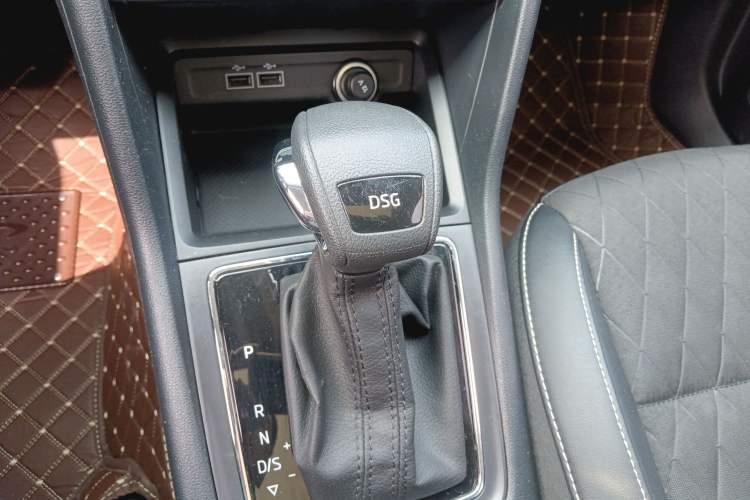 Used Skoda Karoq 2018 TSI280 Luxury Edition China V Standard Gear Lever