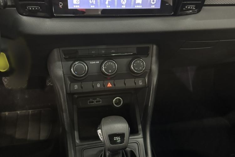 Used Skoda Karoq 2018 TSI280 Comfort Edition China V Standard Interior 3