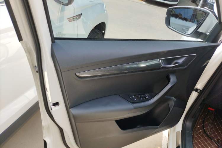 Used Skoda Karoq 2018 TSI280 Comfort Edition China V Standard Interior 7